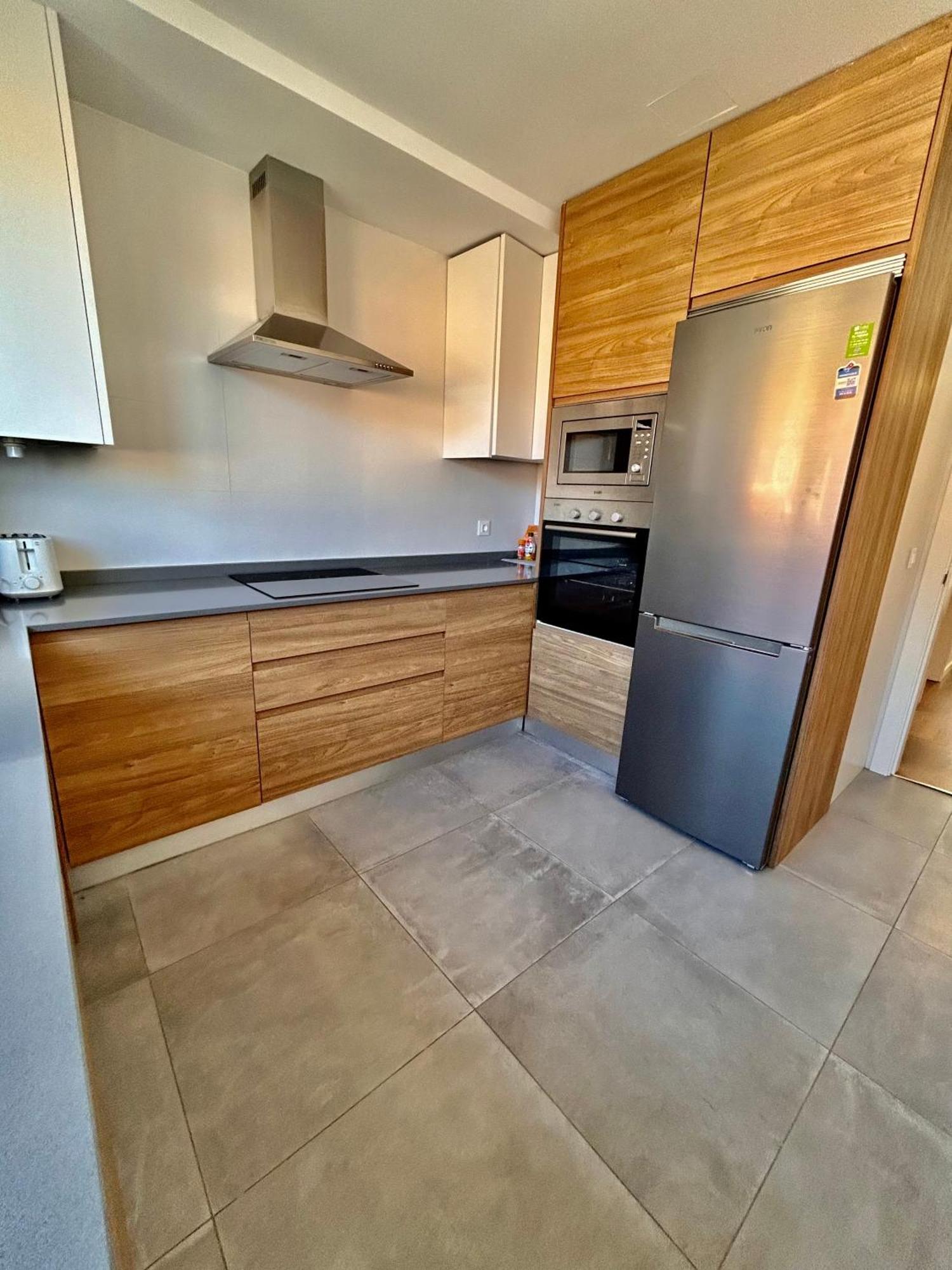 Moderno Apartamento Inteligente Madrid Bagian luar foto