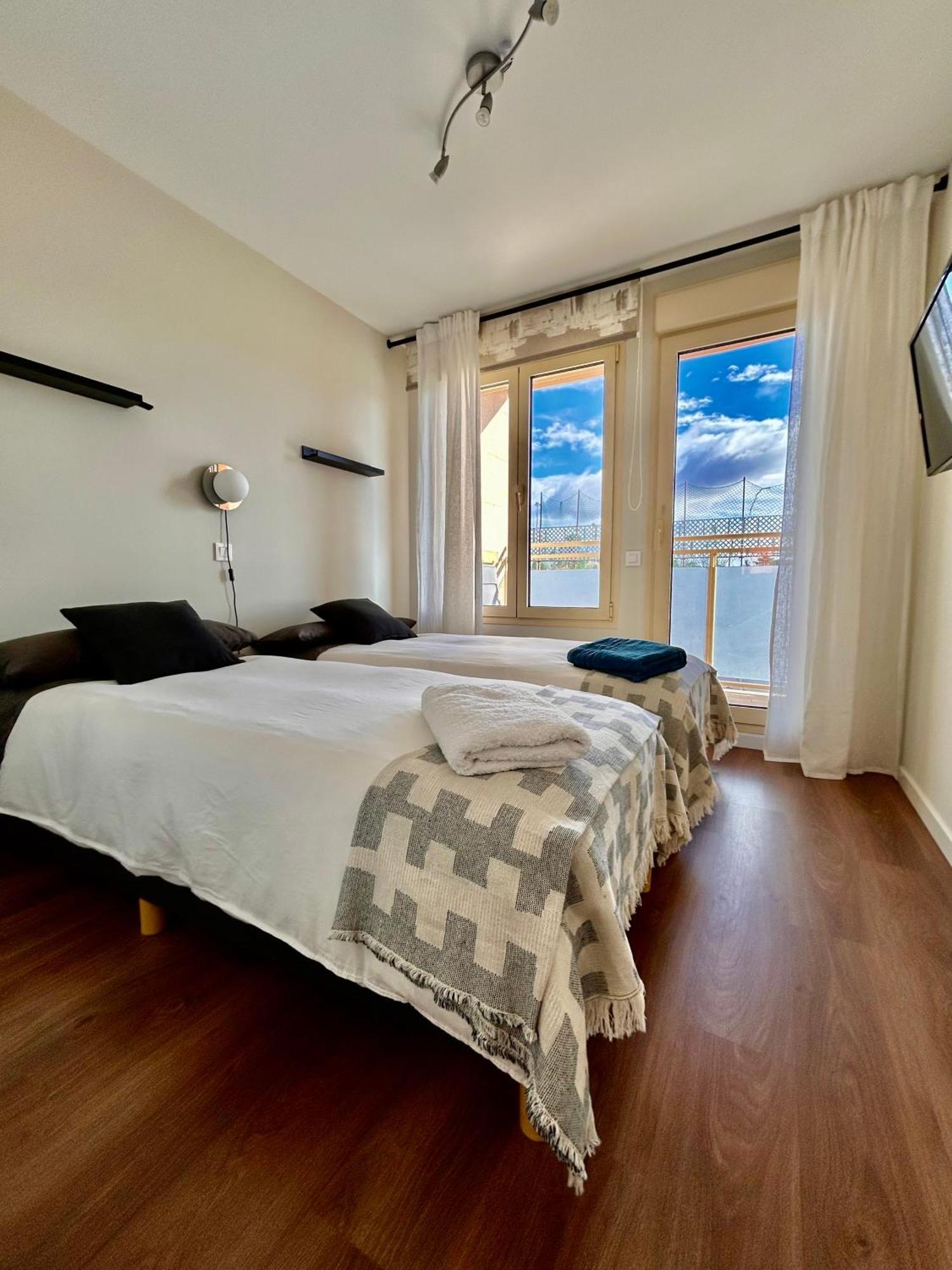 Moderno Apartamento Inteligente Madrid Bagian luar foto